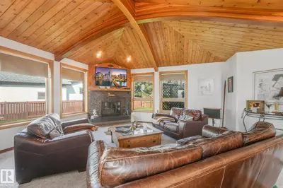 Interior photo 4 of 5504 150 AV NW NW