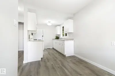 Interior photo 4 of 6533 180 ST NW
