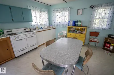 Interior photo 1 of 811 59209 Range RD 95A