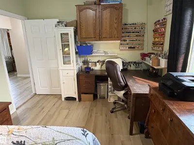 Interior photo 4 of 5308 50 St