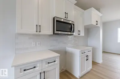 Interior photo 2 of 3603 40 AV