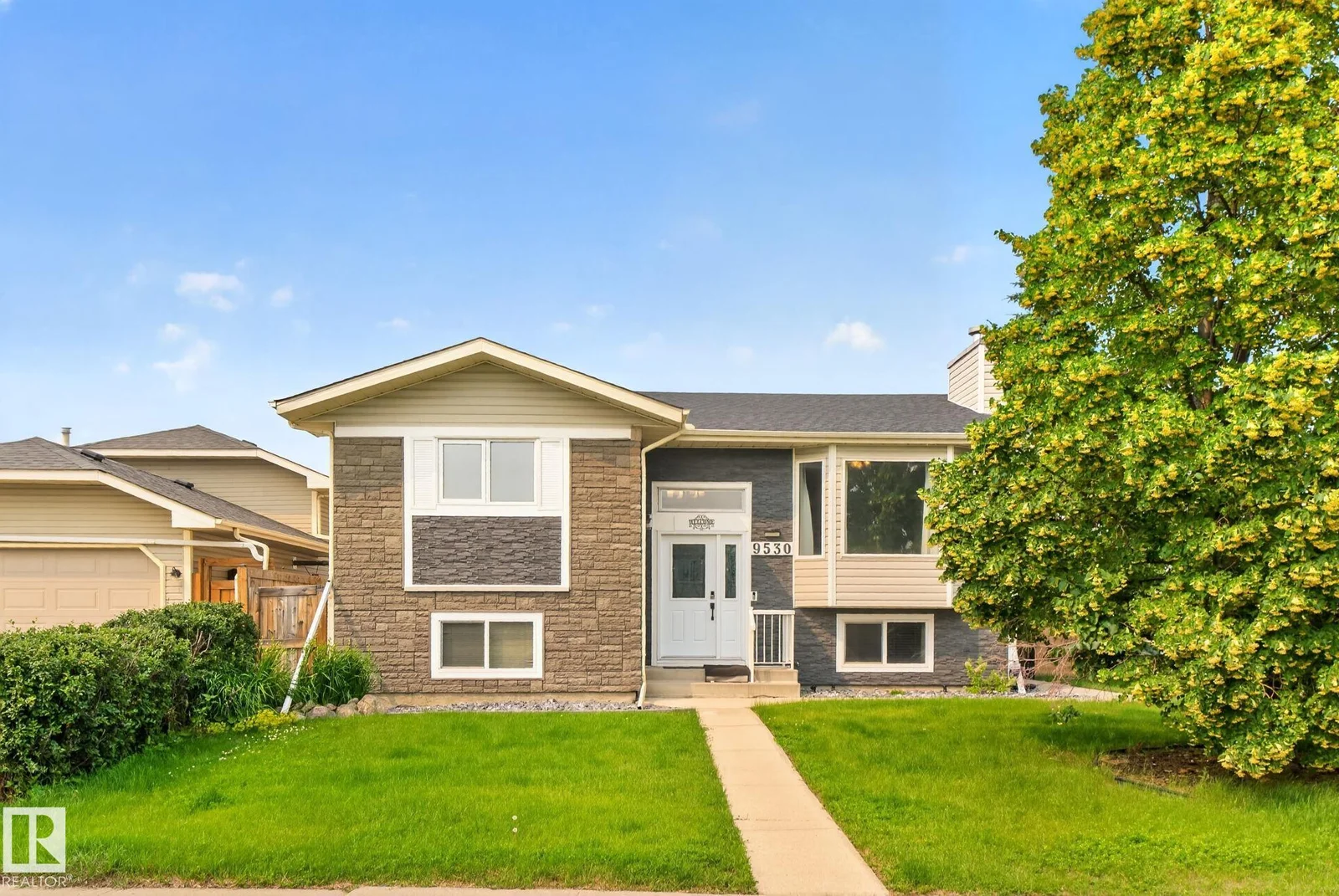 9530 174 AV NW, Edmonton - 5 bedroom Detached Single Family for sale