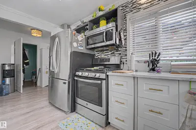 Interior photo 4 of #709 55107 RGE ROAD 33