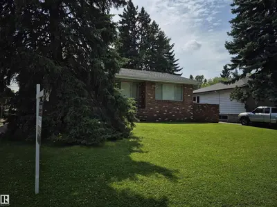Interior photo 2 of 11715 83 AV NW