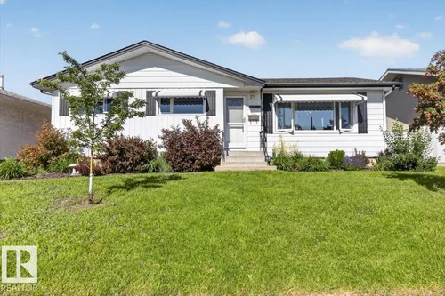 13520 67 St NW, Edmonton - $419,900