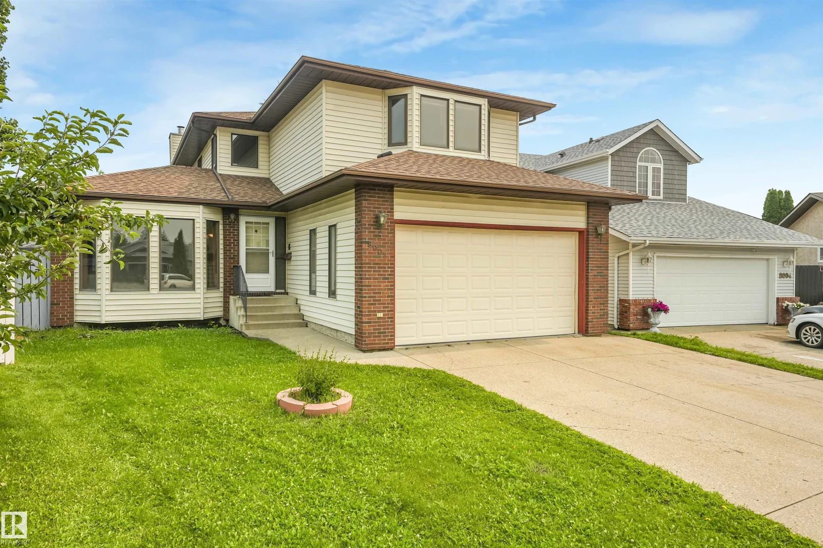 8008 158 AV NW, Edmonton - 3 bedroom Detached Single Family for sale