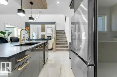 Interior photo 4 of 4012 40 ST