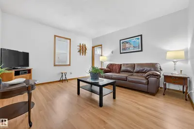 Interior photo 4 of 11327 91 ST NW