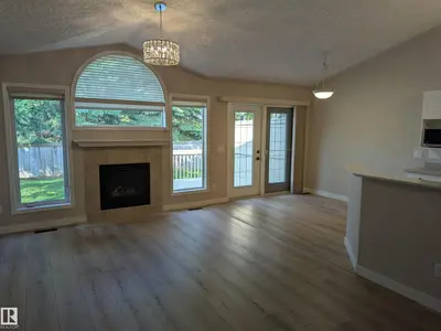 Interior photo 1 of 211 YOUVILLE DR E NW