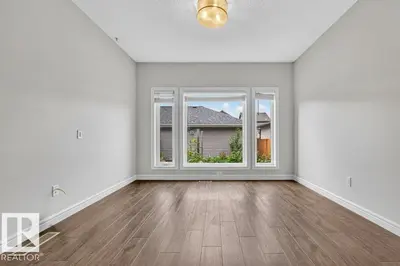 Interior photo 2 of 