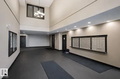 Interior photo 1 of 