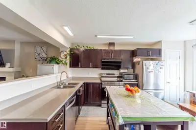 Interior photo 4 of 8527 ELLIS LINK LI NW