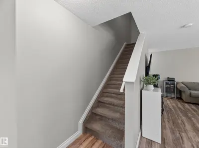 Interior photo 4 of #44 12050 17 AV SW
