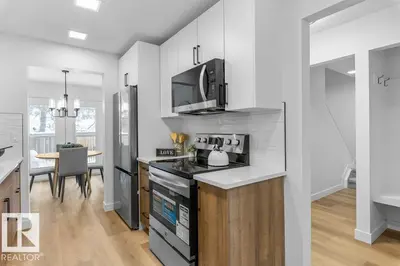 Interior photo 1 of 324 Grandin Village