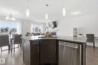 Interior photo 3 of 2553 COUGHLAN RD SW