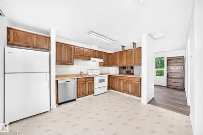 Interior photo 4 of 14141 26 ST NW