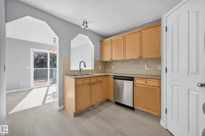 Interior photo 3 of 1103 117 ST SW