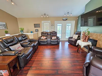 Interior photo 3 of 3818 2 Street East