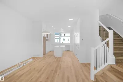 Interior photo 1 of 5115 PARC REUNIS WY