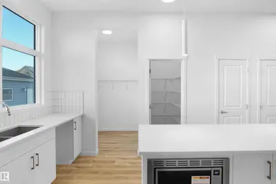 Interior photo 3 of 5115 PARC REUNIS WY