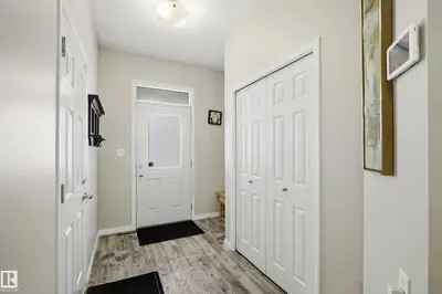 Interior photo 4 of 3805 POWELL WD SW