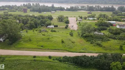Interior photo 2 of #125 4231 Twp Rd 553