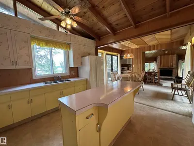 Interior photo 4 of 61 Lakeshore DR