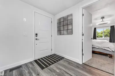 Interior photo 2 of 3400 lakeview point NW