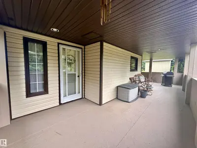 Interior photo 4 of 5309 51 ST