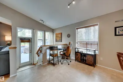Interior photo 2 of 1524 BRECKENRIDGE CL NW