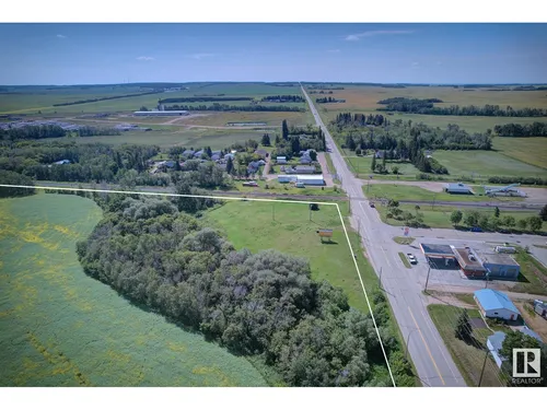 4715 & 4803 48 ST, Bruderheim - $549,900