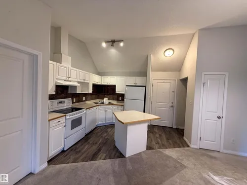 #515 11325 83 ST NW NW, Edmonton - $154,000