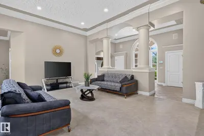 Interior photo 2 of 60 KINGSBURY CR