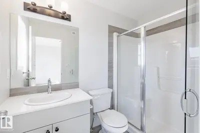 Interior photo 4 of 215 Wattle RD