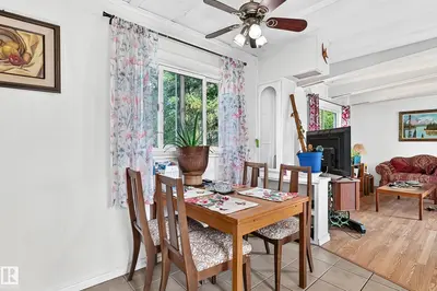 Interior photo 4 of 57306 Old Barrhead HI