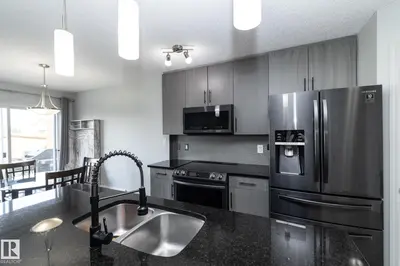 Interior photo 4 of 1640 CHAPMAN WY SW