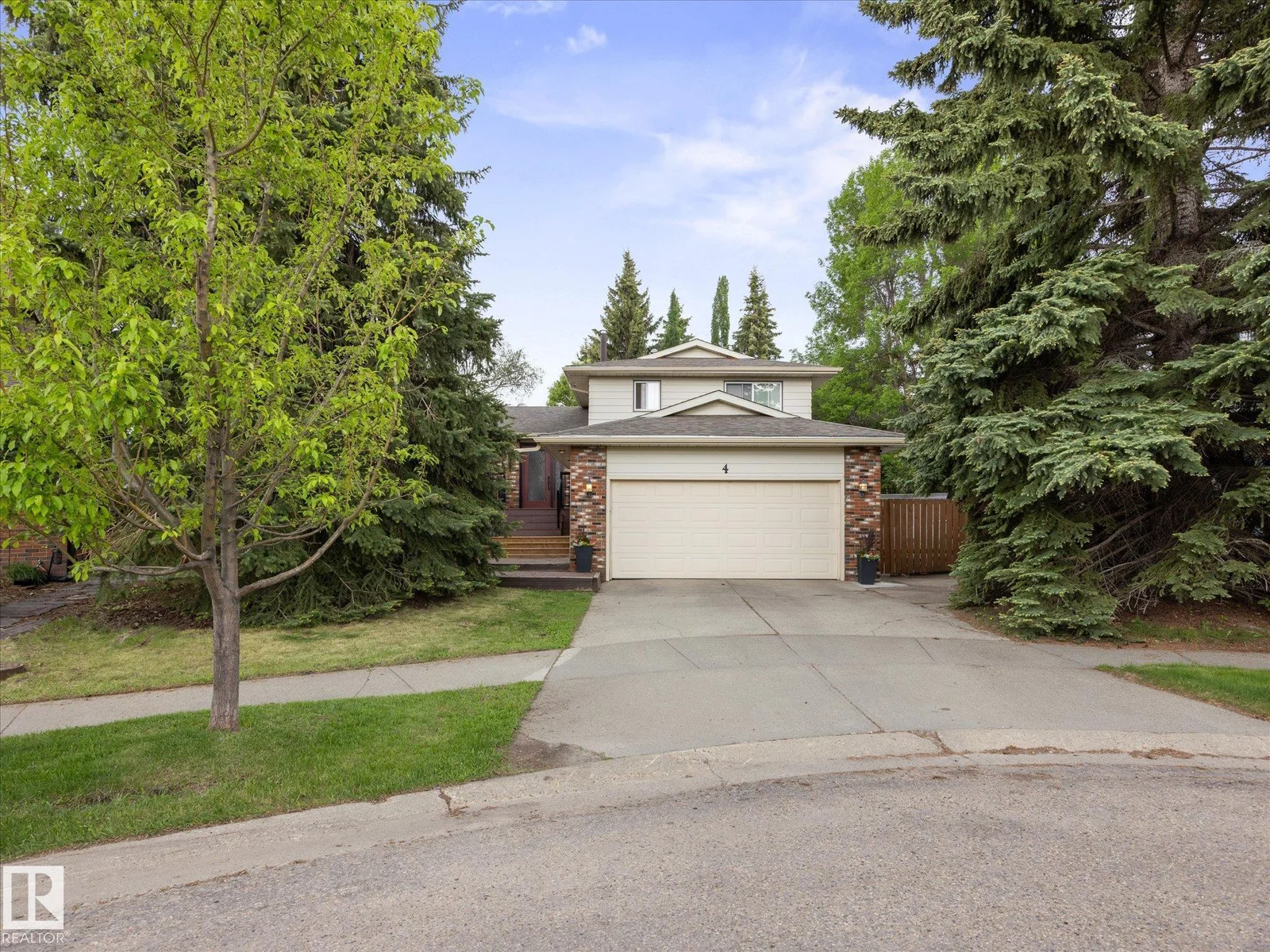 4 LOVATT PL, St. Albert - 4 bedroom Detached Single Family for sale