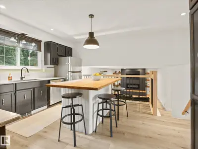 Interior photo 2 of 4 LOVATT PL
