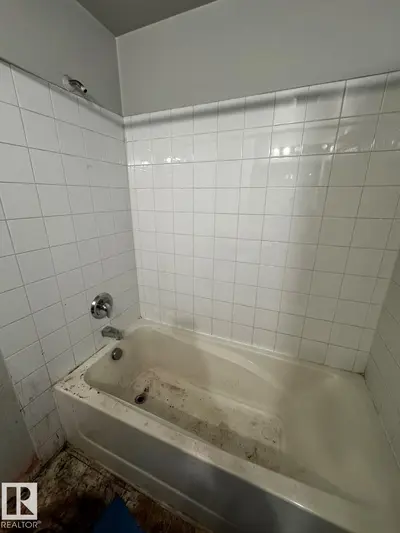 Interior photo 2 of #428 2305 35A AV NW