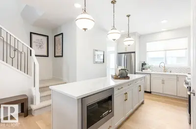 Interior photo 4 of 5611 Parc Reunis Way