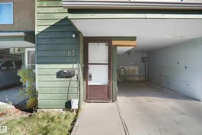 Interior photo 1 of 887 ABBOTTSFIELD RD NW