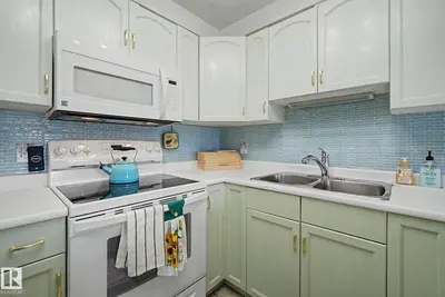 Interior photo 3 of #302 224 CHURCH RD