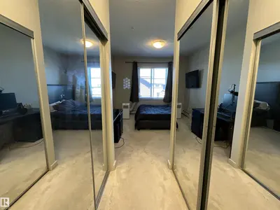 Interior photo 2 of #209 1004 ROSENTHAL BV NW