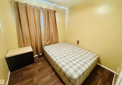 Interior photo 4 of 4210 48 AV