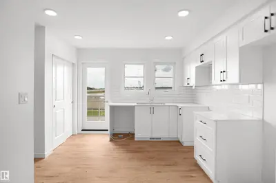 Interior photo 2 of #100 3705 141 ST SW
