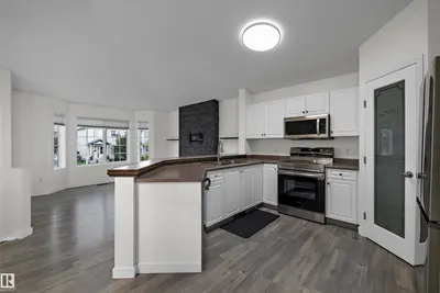 Interior photo 2 of 