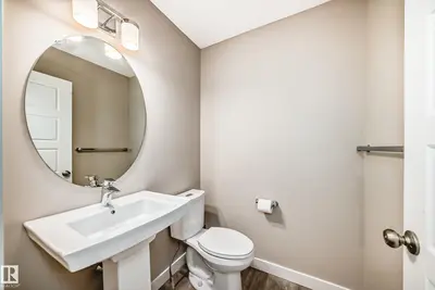 Interior photo 2 of 5709 66 ST