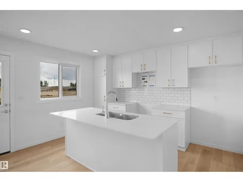 427 ASTER DR NW, Edmonton - $314,998
