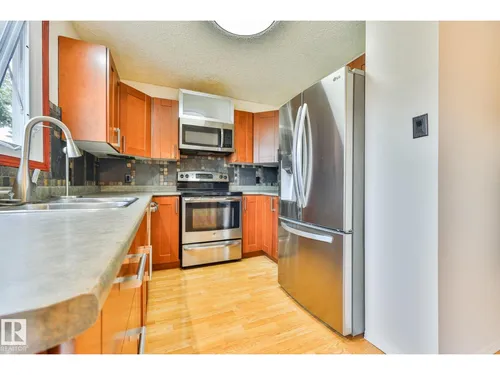 441 WOODVALE RD E NW, Edmonton - $474,900