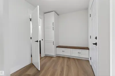 Interior photo 1 of 61426 Rge Rd 455